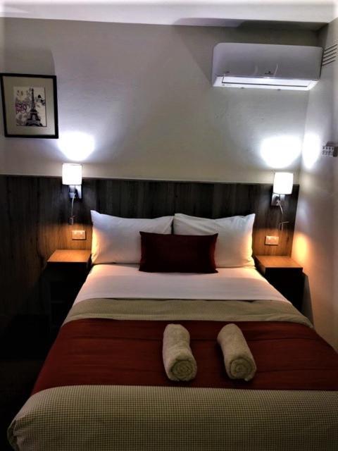 Bradman Motor Inn Кутамундра Экстерьер фото